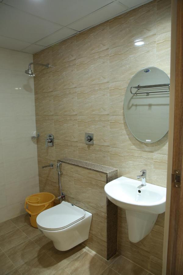 Hotel Kalpana Nest Tudiyalur Exterior foto
